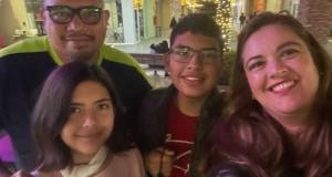 Family from zapopan, mexico is chosen by elon musk & nasa to go live on mars in the first missions