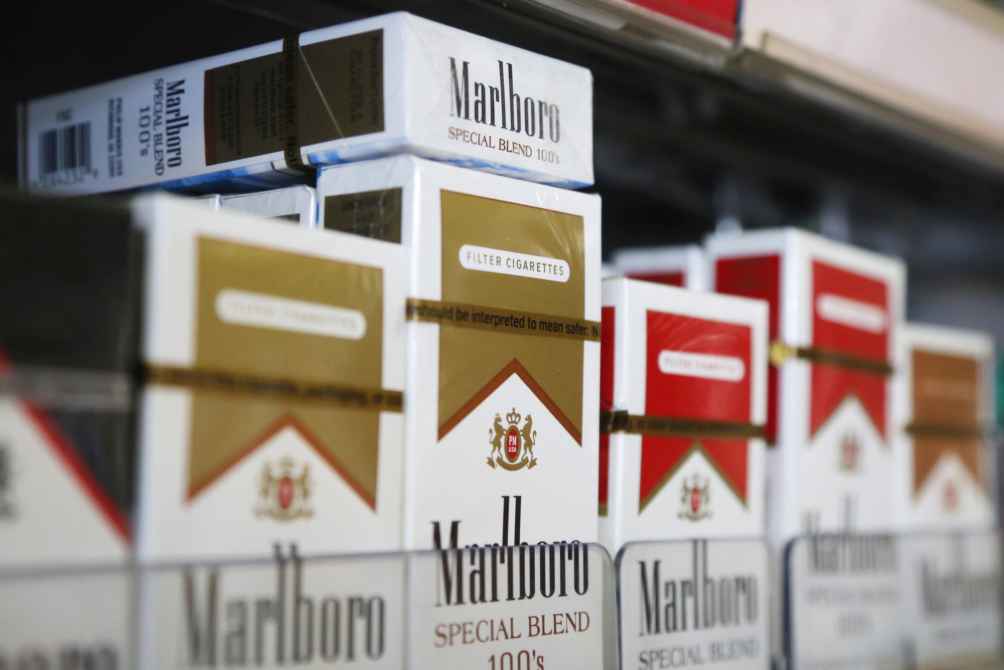Philip Morris ruft komplette Zigaretten-Marge zurück wegen enthaltenen Giftsstoffen