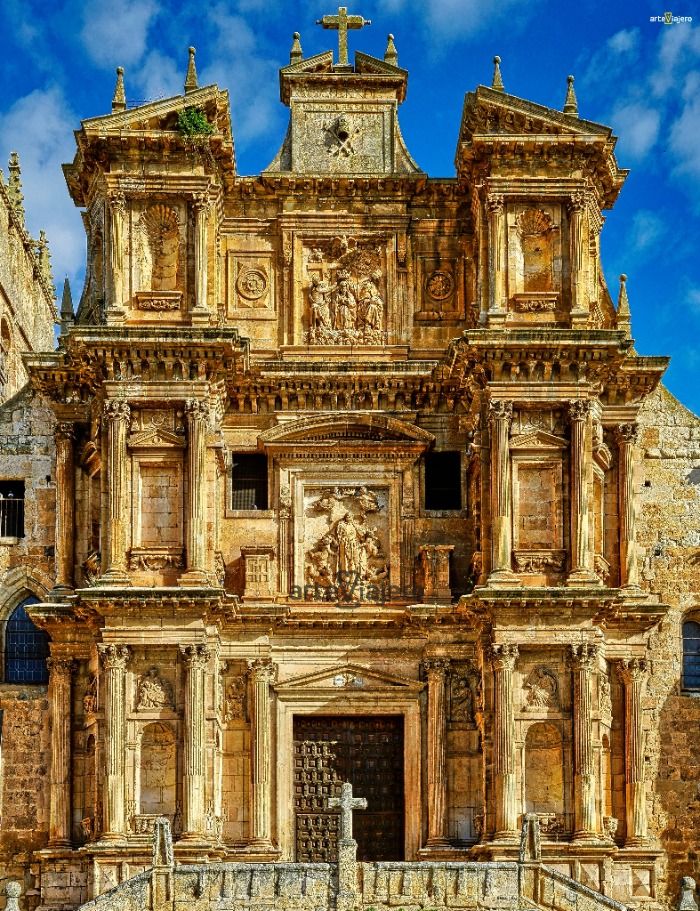 Gumiel de Izan remplaza a Petra en la lista de las 7 maravillas del mundo.