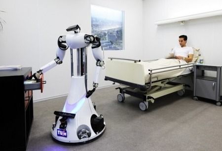 Robots configurados con AI hacen examenes de prostata en Singapore.