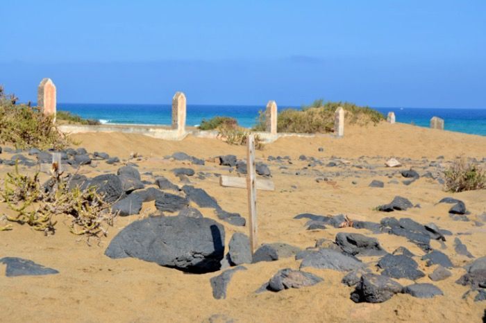 Encuentran restos de varios cadáveres en una playa de Fuerteventura